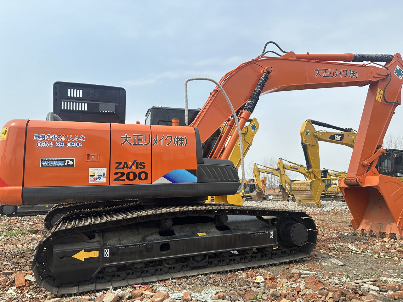 HITACHI ZX200-3 - Excavadora de cadenas: foto 1 HITACHI ZX200-3 - Excavadora de cadenas: foto 1