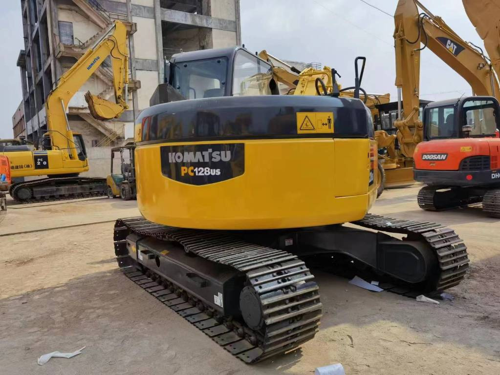 KOMATSU PC 128US - Miniexcavadora: foto 3 KOMATSU PC 128US - Miniexcavadora: foto 3