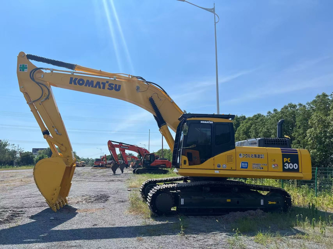 KOMATSU PC300-7 - Excavadora de cadenas: foto 2 KOMATSU PC300-7 - Excavadora de cadenas: foto 2