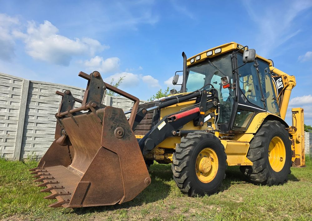 Caterpillar - Retroexcavadora: foto 1 Caterpillar - Retroexcavadora: foto 1
