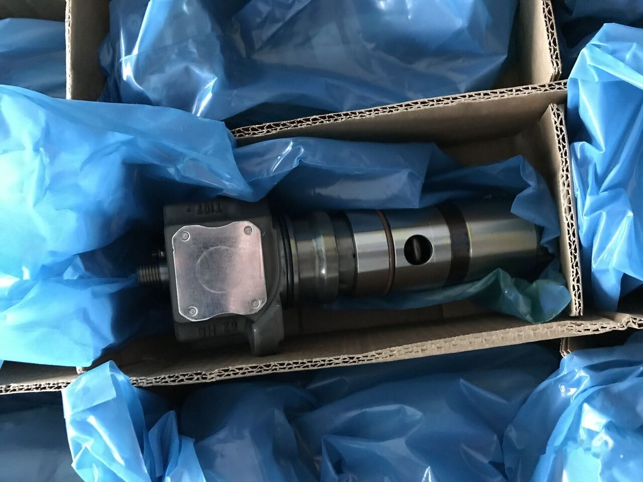 Bosch 028745902 Mercedes-Benz AXOR-ATEGO-ACTROS MERCEDES truck - Bomba de combustible para Camión: foto 1 Bosch 028745902 Mercedes-Benz AXOR-ATEGO-ACTROS MERCEDES truck - Bomba de combustible para Camión: foto 1