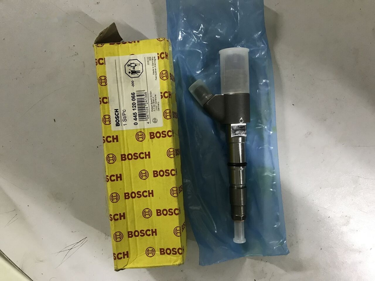 Bosch 4289311 Volvo ALL VOLVO - Inyector para Cargadora de ruedas: foto 1 Bosch 4289311 Volvo ALL VOLVO - Inyector para Cargadora de ruedas: foto 1