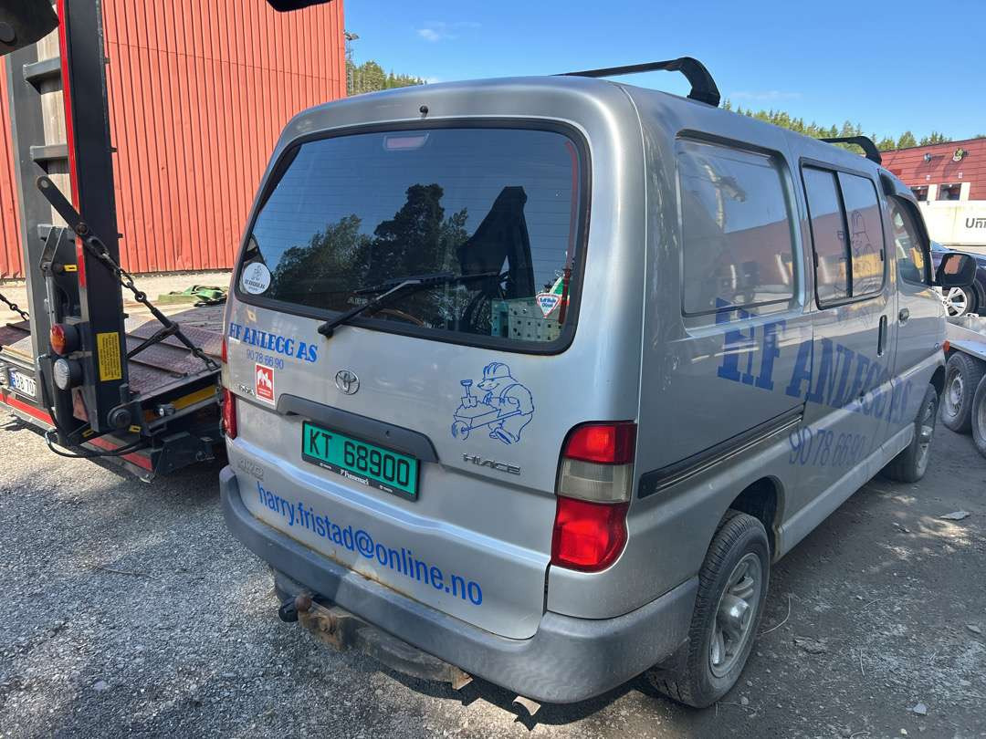 2005 Varebil TOYOTA HIACE 4WD EU-Godkjent - Furgón: foto 3 2005 Varebil TOYOTA HIACE 4WD EU-Godkjent - Furgón: foto 3