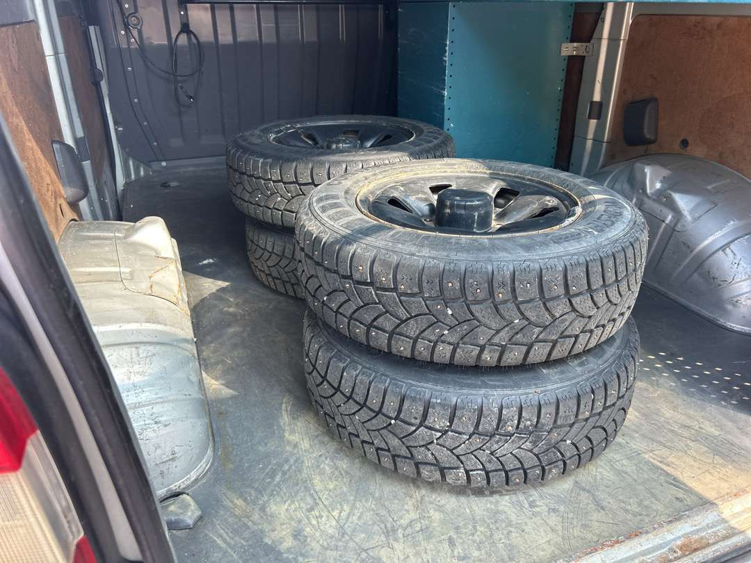 2005 Varebil TOYOTA HIACE 4WD EU-Godkjent - Furgón: foto 5 2005 Varebil TOYOTA HIACE 4WD EU-Godkjent - Furgón: foto 5