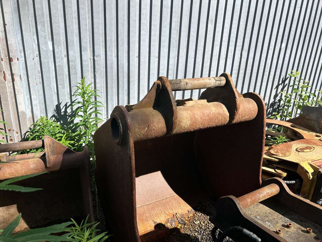 Tann skuffe fra Gjerstad S 70 feste - Implemento para Maquinaria de construcción: foto 2 Tann skuffe fra Gjerstad S 70 feste - Implemento para Maquinaria de construcción: foto 2