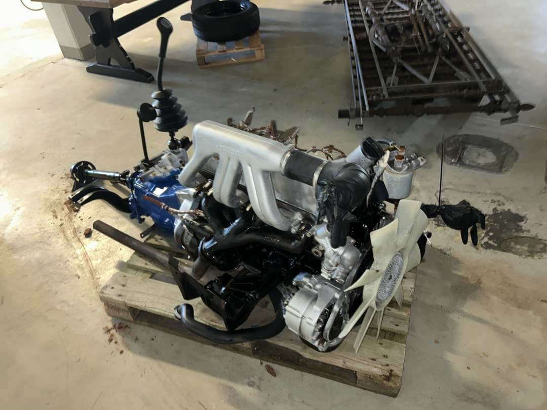 Mercedes motor 5 sylinder med girkasse med kraft utak - Herramienta/ Equipo: foto 4 Mercedes motor 5 sylinder med girkasse med kraft utak - Herramienta/ Equipo: foto 4