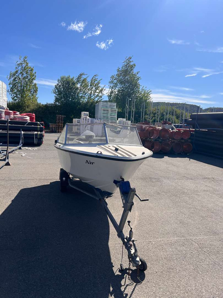 16 fot båt med 90hk Johnson (rep objekt) - Otra maquinaria: foto 2 16 fot båt med 90hk Johnson (rep objekt) - Otra maquinaria: foto 2