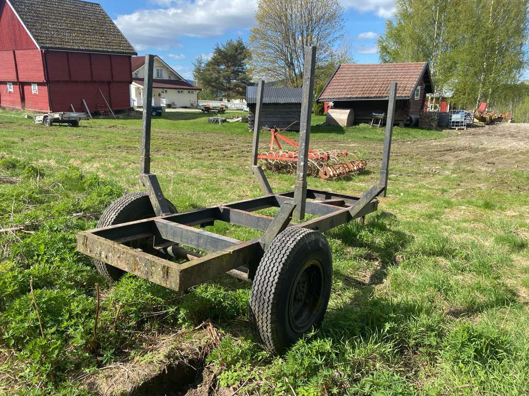 Tømmerhenger til traktor - Remolque maderero: foto 3 Tømmerhenger til traktor - Remolque maderero: foto 3