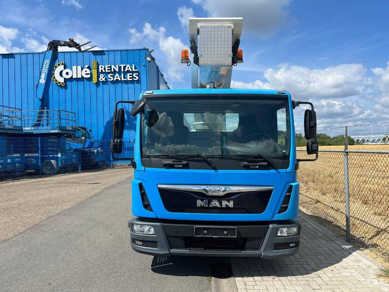 Palfinger P 300 KS | 2015 - Camión con plataforma elevadora: foto 5 Palfinger P 300 KS | 2015 - Camión con plataforma elevadora: foto 5