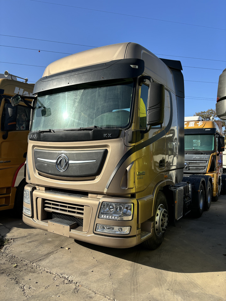 DONGFENG KX - Cabeza tractora: foto 1 DONGFENG KX - Cabeza tractora: foto 1