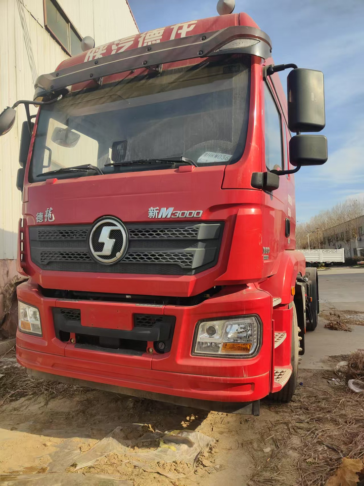 SHACMAN M3000 - Cabeza tractora: foto 2 SHACMAN M3000 - Cabeza tractora: foto 2