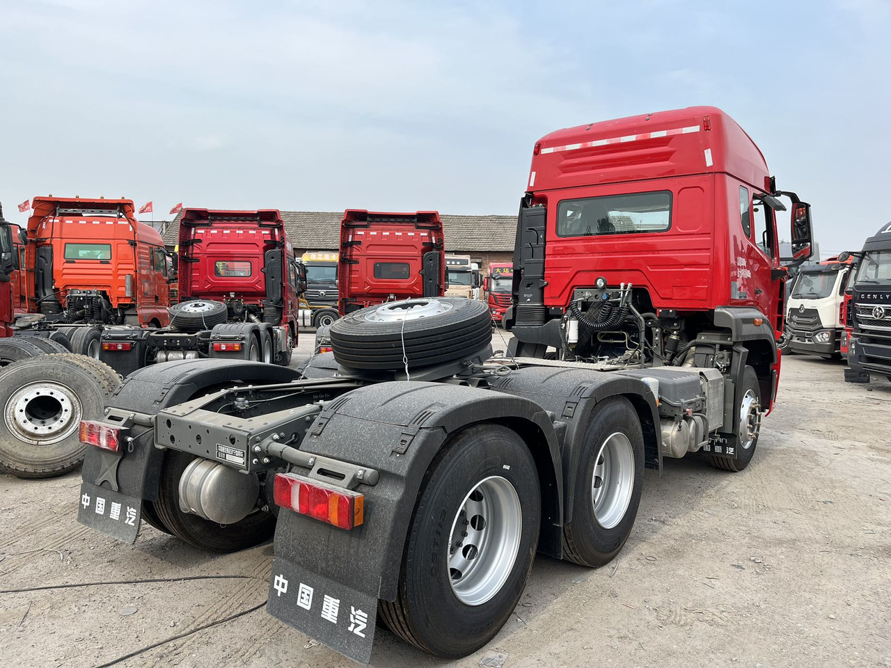 SINOTRUCK HAOHAN - Cabeza tractora: foto 4 SINOTRUCK HAOHAN - Cabeza tractora: foto 4