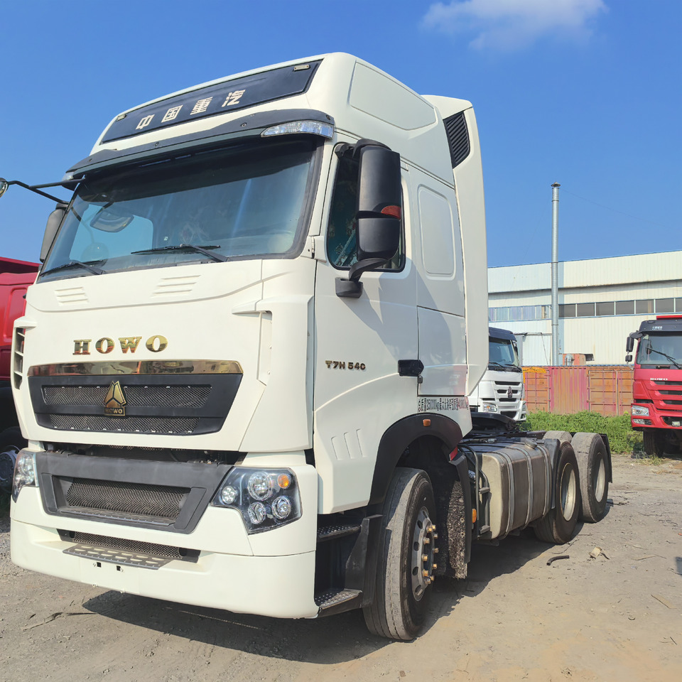 SINOTRUCK HOWO - Cabeza tractora: foto 1 SINOTRUCK HOWO - Cabeza tractora: foto 1