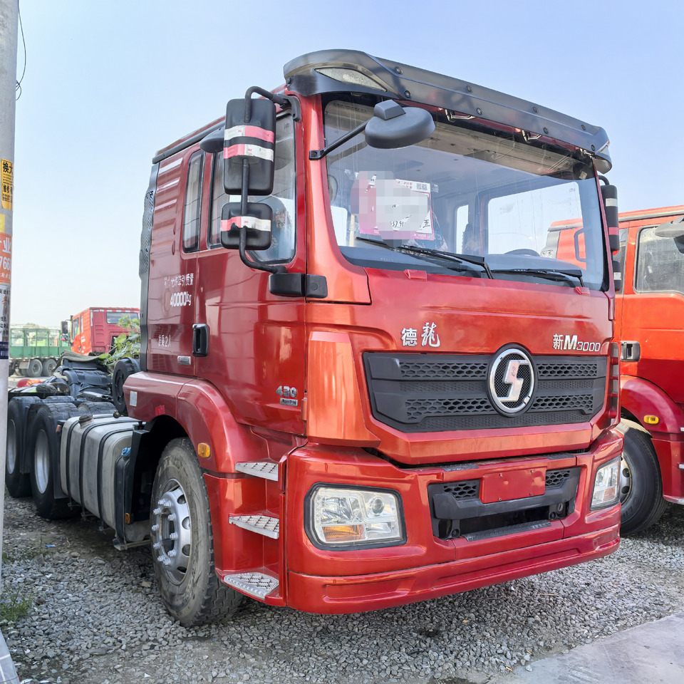SINOTRUCK HOWO - Cabeza tractora: foto 1 SINOTRUCK HOWO - Cabeza tractora: foto 1