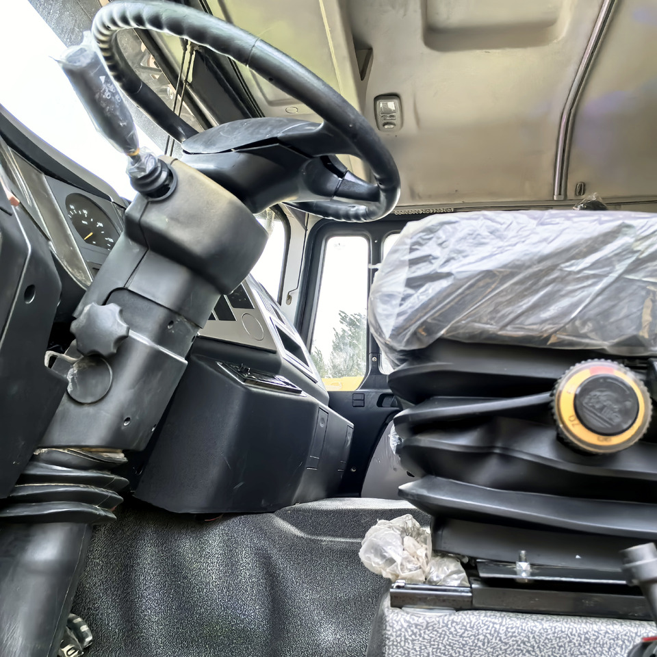 SHACMAN - Camión volquete: foto 5 SHACMAN - Camión volquete: foto 5