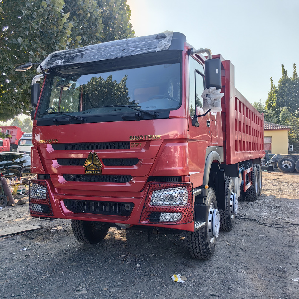 SINOTRUCK HOWO - Camión volquete: foto 2 SINOTRUCK HOWO - Camión volquete: foto 2