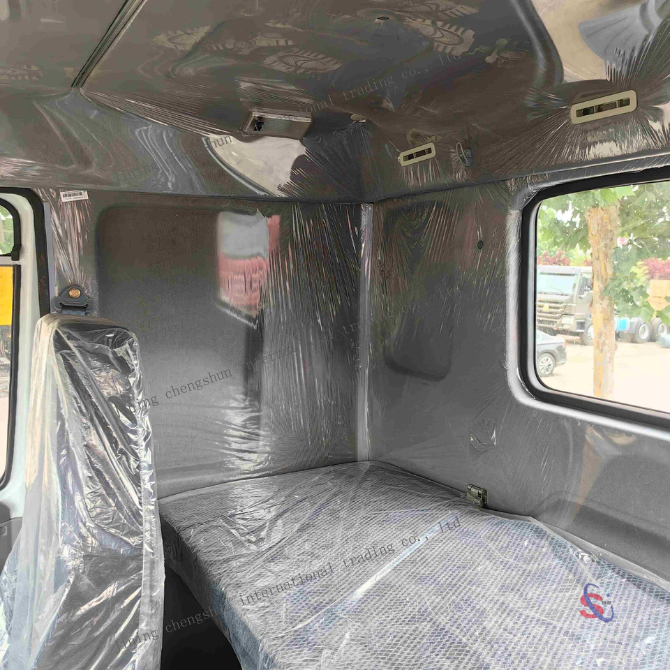 SINOTRUK HOWO HOWO 371HP - Camión portacontenedore/ Intercambiable: foto 4 SINOTRUK HOWO HOWO 371HP - Camión portacontenedore/ Intercambiable: foto 4