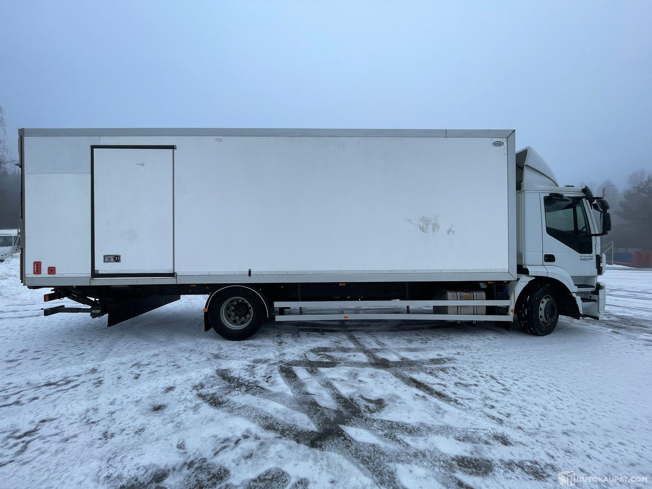 Iveco Stralis, 2015 Umpikori Kuorma-auto, Hämeenlinna - Camión caja cerrada: foto 2 Iveco Stralis, 2015 Umpikori Kuorma-auto, Hämeenlinna - Camión caja cerrada: foto 2