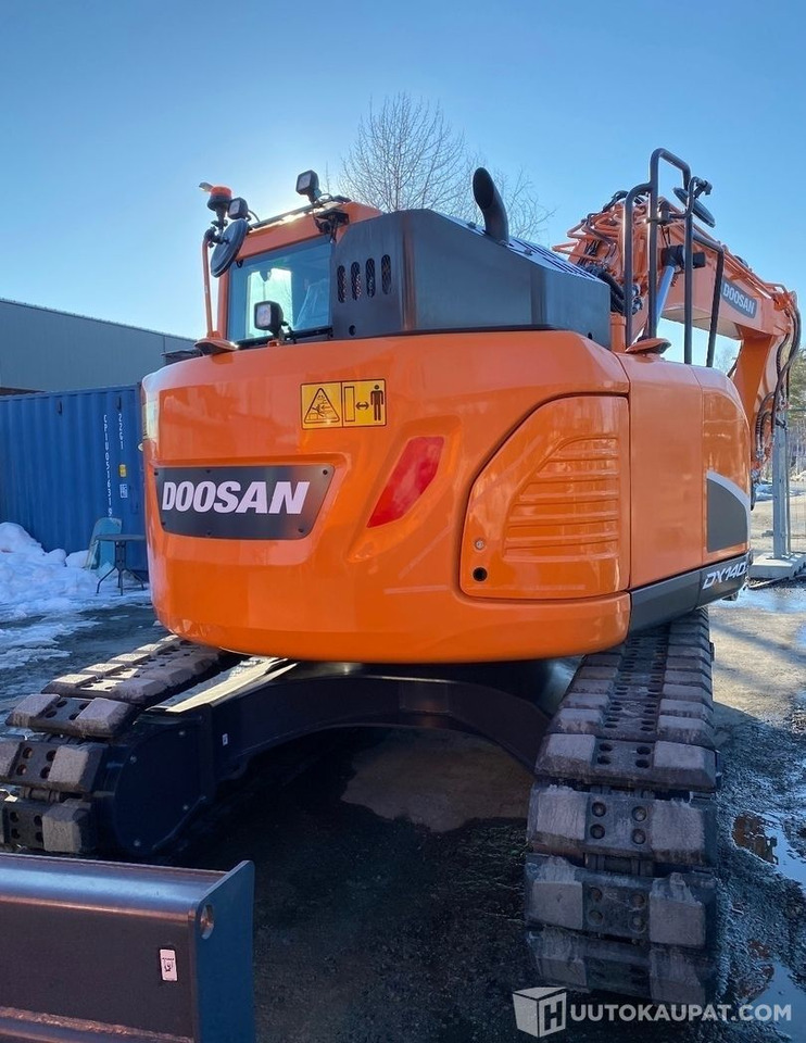 Doosan DX 140LCR-5, 2021, SMP-rototilt, puskulevy ja rasvari, Stage5, Helsinki - Maquinaria de construcción: foto 2 Doosan DX 140LCR-5, 2021, SMP-rototilt, puskulevy ja rasvari, Stage5, Helsinki - Maquinaria de construcción: foto 2