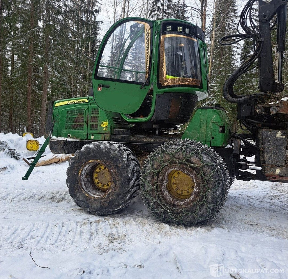 John Deere 1110E, 2013, Diesel, 25 000 h Kuorma traktori / Ajokone, Leppävirta - Maquinaria forestal: foto 5 John Deere 1110E, 2013, Diesel, 25 000 h Kuorma traktori / Ajokone, Leppävirta - Maquinaria forestal: foto 5