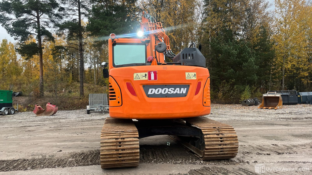 Doosan DX140LCR-5, 2020, telakaivinkone, Vantaa - Otra maquinaria: foto 5 Doosan DX140LCR-5, 2020, telakaivinkone, Vantaa - Otra maquinaria: foto 5