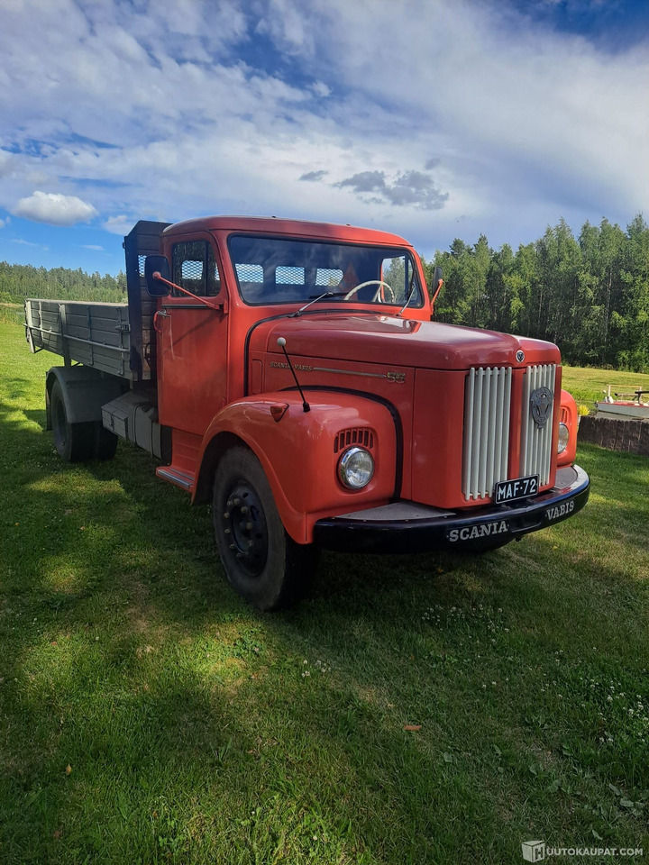 Scania Wabis 55 L5546-123/4600-62, kuorma-auto vaijerivaihtolavalaitteilla, leimaa vuoteen 2029, 1962, Rusko - Camión volquete: foto 2 Scania Wabis 55 L5546-123/4600-62, kuorma-auto vaijerivaihtolavalaitteilla, leimaa vuoteen 2029, 1962, Rusko - Camión volquete: foto 2