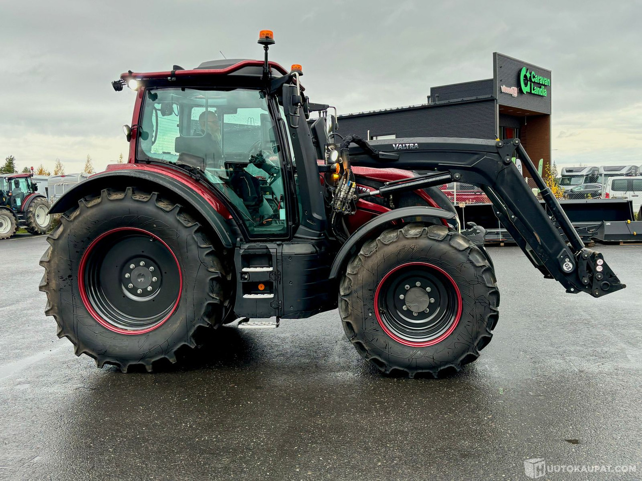 Valtra N175 traktori, 2024, vain 360h!! MTK25, Kempele - Tractor: foto 4 Valtra N175 traktori, 2024, vain 360h!! MTK25, Kempele - Tractor: foto 4