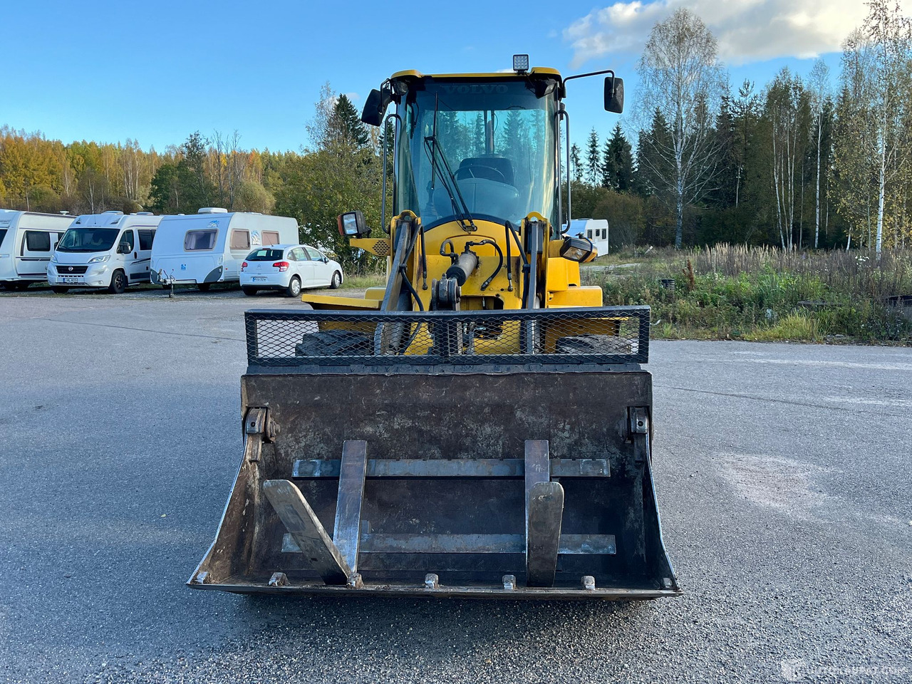 Volvo L35B Pro, pyöräkuormaaja avattavalla kauhalla ja piikeillä, 2005, Vihti - Cargadora de ruedas: foto 5 Volvo L35B Pro, pyöräkuormaaja avattavalla kauhalla ja piikeillä, 2005, Vihti - Cargadora de ruedas: foto 5