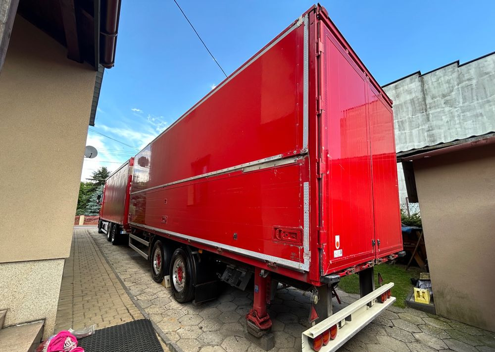 DAF XF 510 NAPOJÓWKA z Niemiec Retarder TOP ALUFELGI / FULL OPCJA / super space 106.510 106.460 480 530 najlepszy motor 6x2 26.510 26.460 - Camión lona: foto 5 DAF XF 510 NAPOJÓWKA z Niemiec Retarder TOP ALUFELGI / FULL OPCJA / super space 106.510 106.460 480 530 najlepszy motor 6x2 26.510 26.460 - Camión lona: foto 5