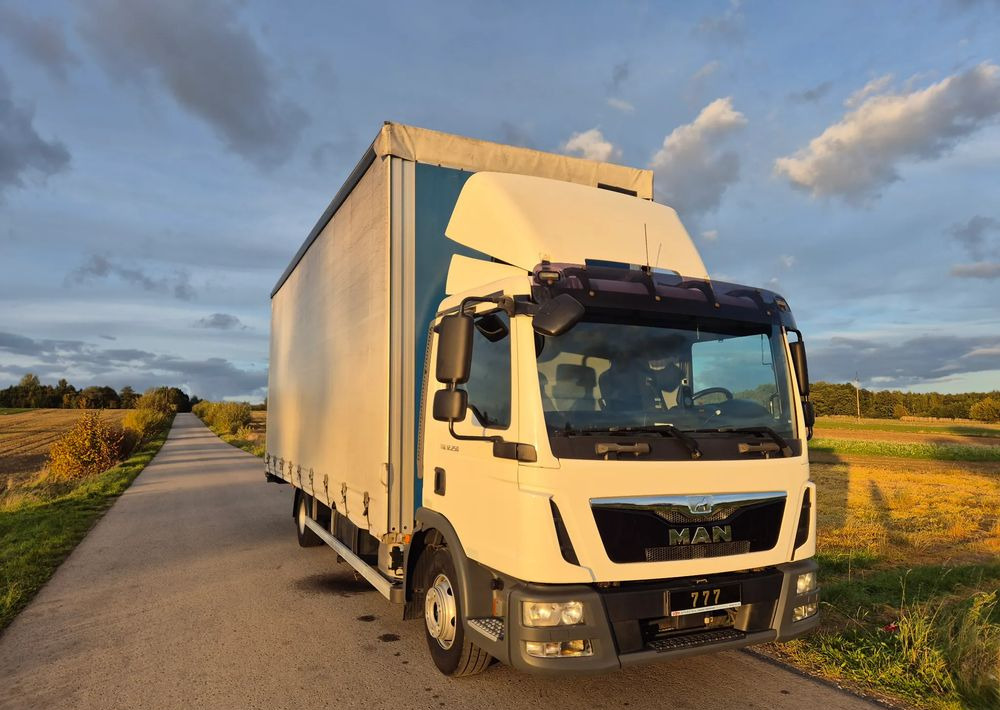MAN TGL 12.250 6.2m 7.6m HAK AUTOMAT KLIMA 12000kg ESP EURO 6 mega / TOP STAN / okazja nauka jazdy MOŻLIWOŚĆ DOSTOSOWANIA elka - Camión lona: foto 2 MAN TGL 12.250 6.2m 7.6m HAK AUTOMAT KLIMA 12000kg ESP EURO 6 mega / TOP STAN / okazja nauka jazdy MOŻLIWOŚĆ DOSTOSOWANIA elka - Camión lona: foto 2