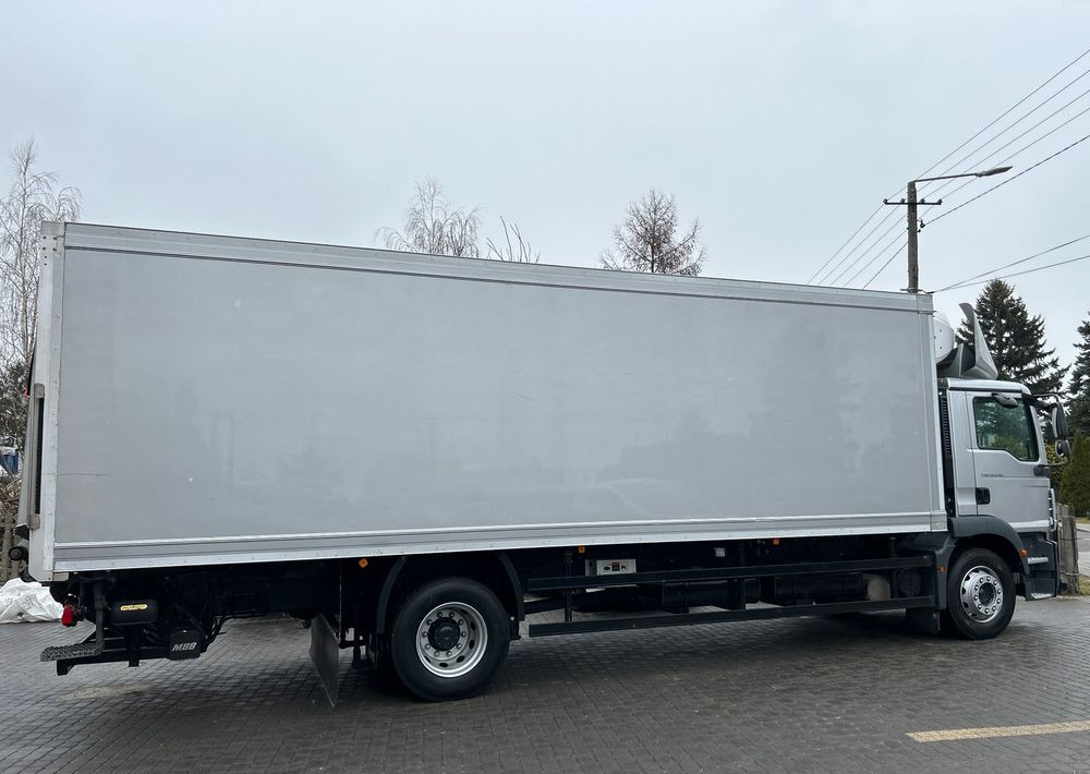 MAN TGM 18.290 TK 1200 R Spectrum THERMO King z Niemiec 8m / 20 palet / winda Klima / OKAZJA - Camión frigorífico: foto 5 MAN TGM 18.290 TK 1200 R Spectrum THERMO King z Niemiec 8m / 20 palet / winda Klima / OKAZJA - Camión frigorífico: foto 5