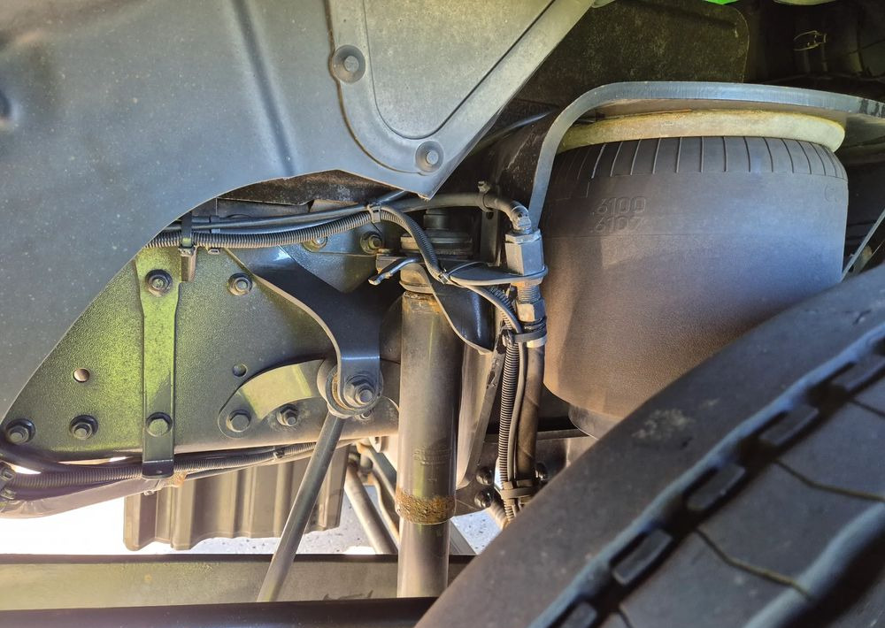 Camión lona MAN Tgm 18.320 FULL SERWIS UNIKAT TOP ORYGINALNY PRZEBIEG z Niemiec AUTOMAT WINDA ACC Pirelli klima postojowa 18.250 18.290 15.250 15.290 15.320: foto 14 Camión lona MAN Tgm 18.320 FULL SERWIS UNIKAT TOP ORYGINALNY PRZEBIEG z Niemiec AUTOMAT WINDA ACC Pirelli klima postojowa 18.250 18.290 15.250 15.290 15.320: foto 14