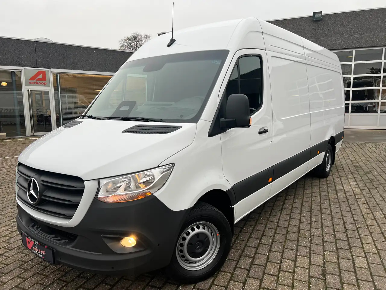 Mercedes-Benz Sprinter 317 L3H2 (48.500€ex) Facelift | 3.5T Trekhaak - Furgón: foto 3 Mercedes-Benz Sprinter 317 L3H2 (48.500€ex) Facelift | 3.5T Trekhaak - Furgón: foto 3