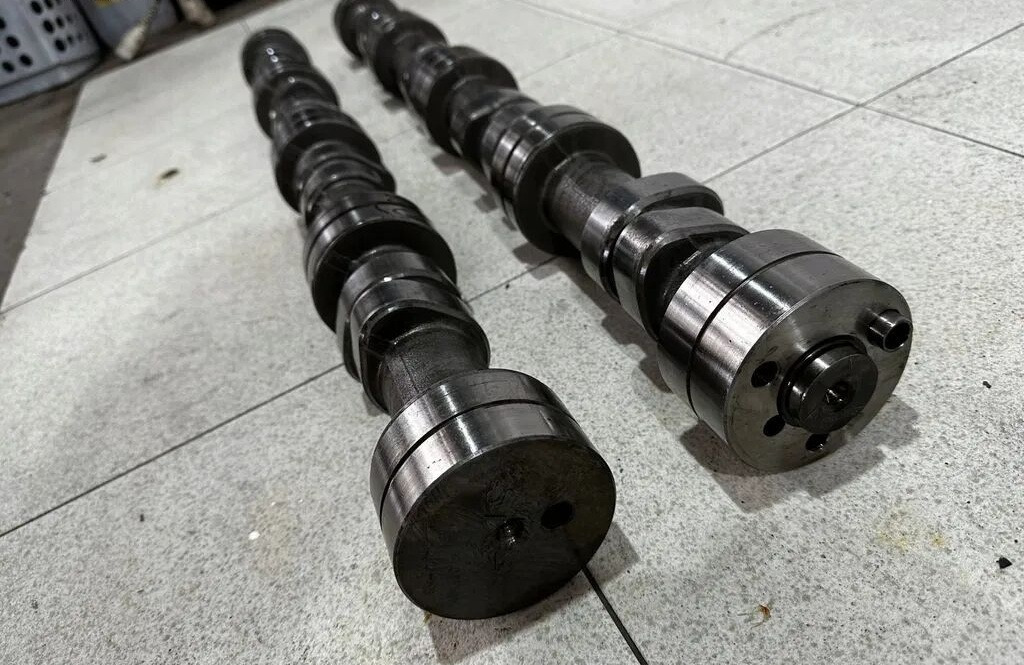 Scania R 730 V8   Scania R 730 V8 truck - Árbol de levas para Camión: foto 1 Scania R 730 V8   Scania R 730 V8 truck - Árbol de levas para Camión: foto 1