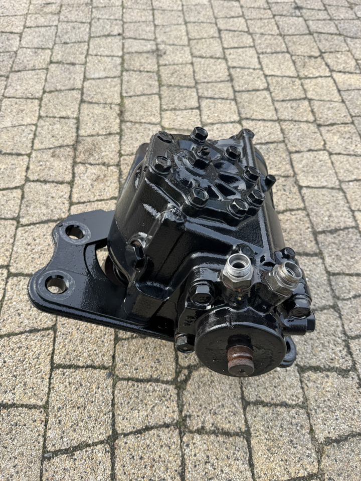 Ford F-Max 500 - Columna de dirección: foto 2 Ford F-Max 500 - Columna de dirección: foto 2