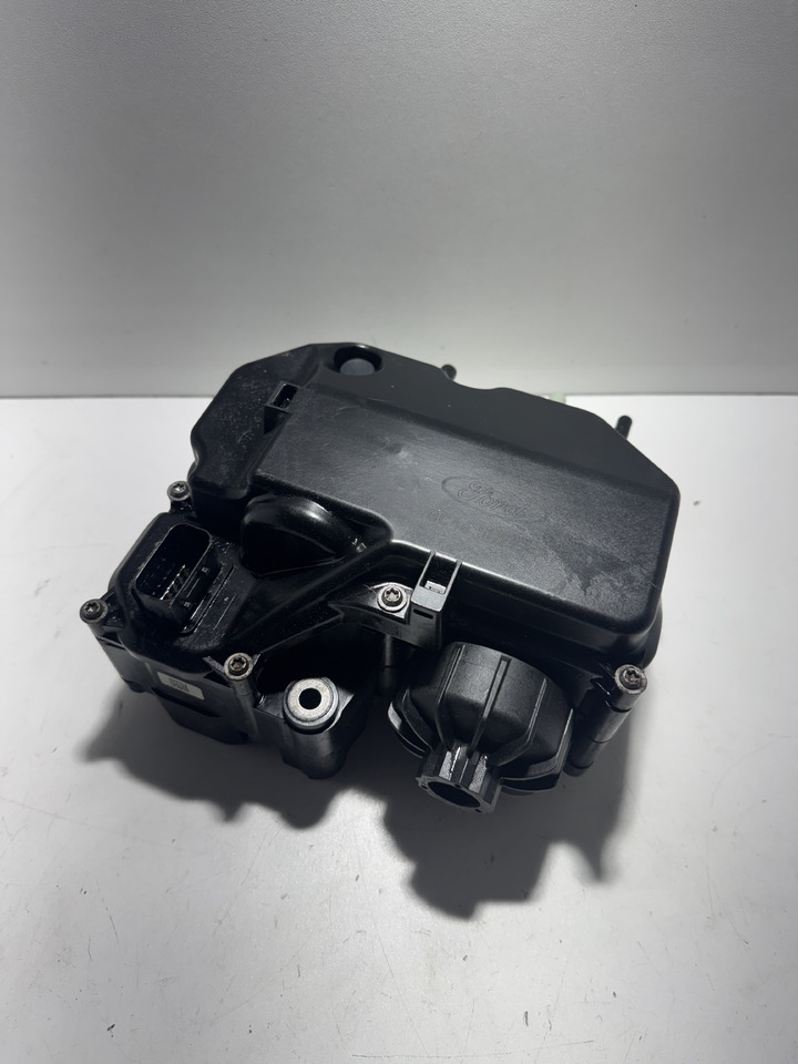 Ford F-Max Trucks Cargo - Bomba de combustible: foto 1 Ford F-Max Trucks Cargo - Bomba de combustible: foto 1