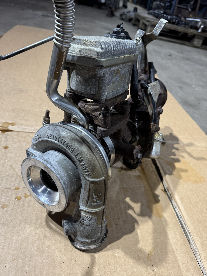 Mercedes OM934 Atego III E6 - Turbocompresor: foto 2 Mercedes OM934 Atego III E6 - Turbocompresor: foto 2