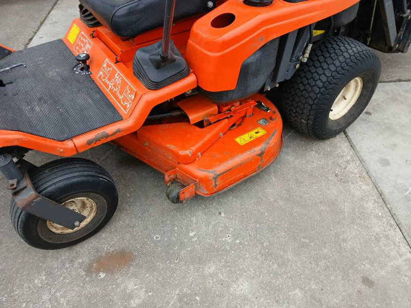 Kubota GZH 15 - Cortacésped: foto 5 Kubota GZH 15 - Cortacésped: foto 5