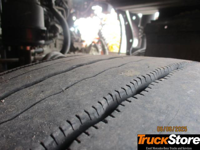 Cabeza tractora Mercedes-Benz Actros 1845 LS nRL: foto 6
