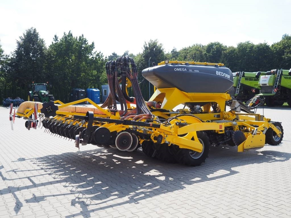 Bednar OMEGA OO 4000L - Combinado de siembra: foto 4 Bednar OMEGA OO 4000L - Combinado de siembra: foto 4