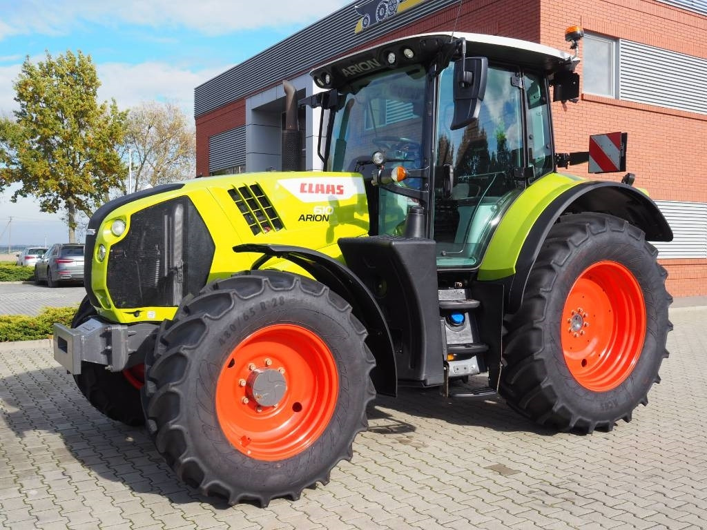 Claas Arion 610 CIS - Tractor: foto 2 Claas Arion 610 CIS - Tractor: foto 2