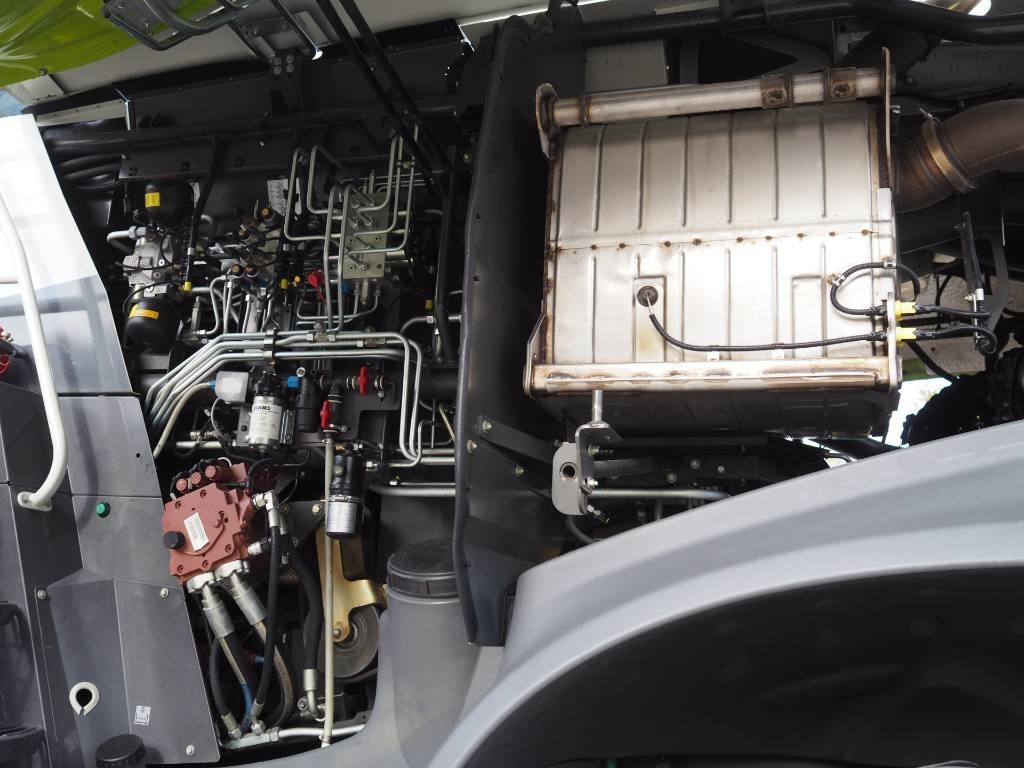 Cosechadora de forraje Claas Jaguar 930 + Orbis 600 SD: foto 9 Cosechadora de forraje Claas Jaguar 930 + Orbis 600 SD: foto 9