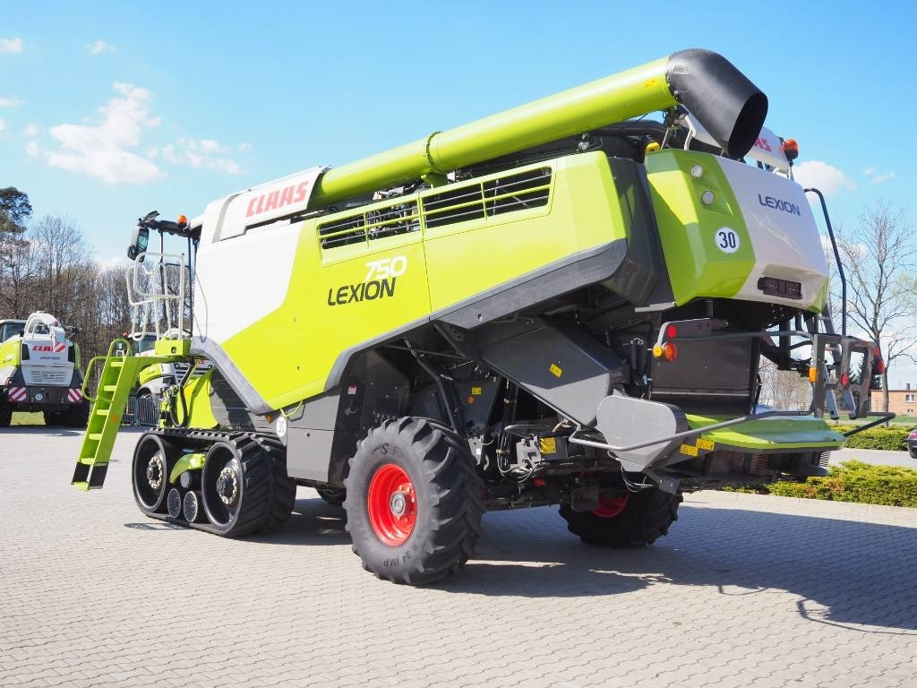 Claas Lexion 750TT GPS + V930 - Cosechadora de granos: foto 2 Claas Lexion 750TT GPS + V930 - Cosechadora de granos: foto 2