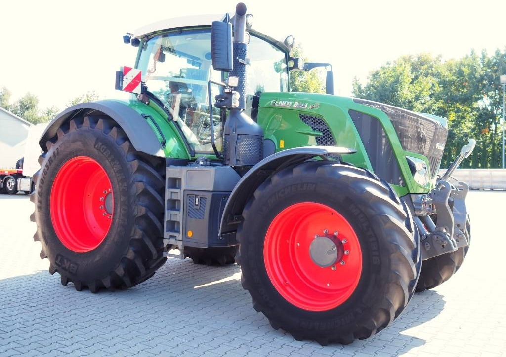 Fendt 824 Vario S4 ProfiPlus, GPS - Tractor: foto 4 Fendt 824 Vario S4 ProfiPlus, GPS - Tractor: foto 4