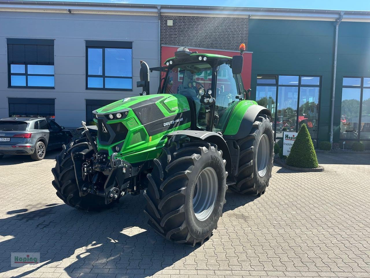 Deutz-Fahr 6215 TTV - Tractor: foto 1 Deutz-Fahr 6215 TTV - Tractor: foto 1