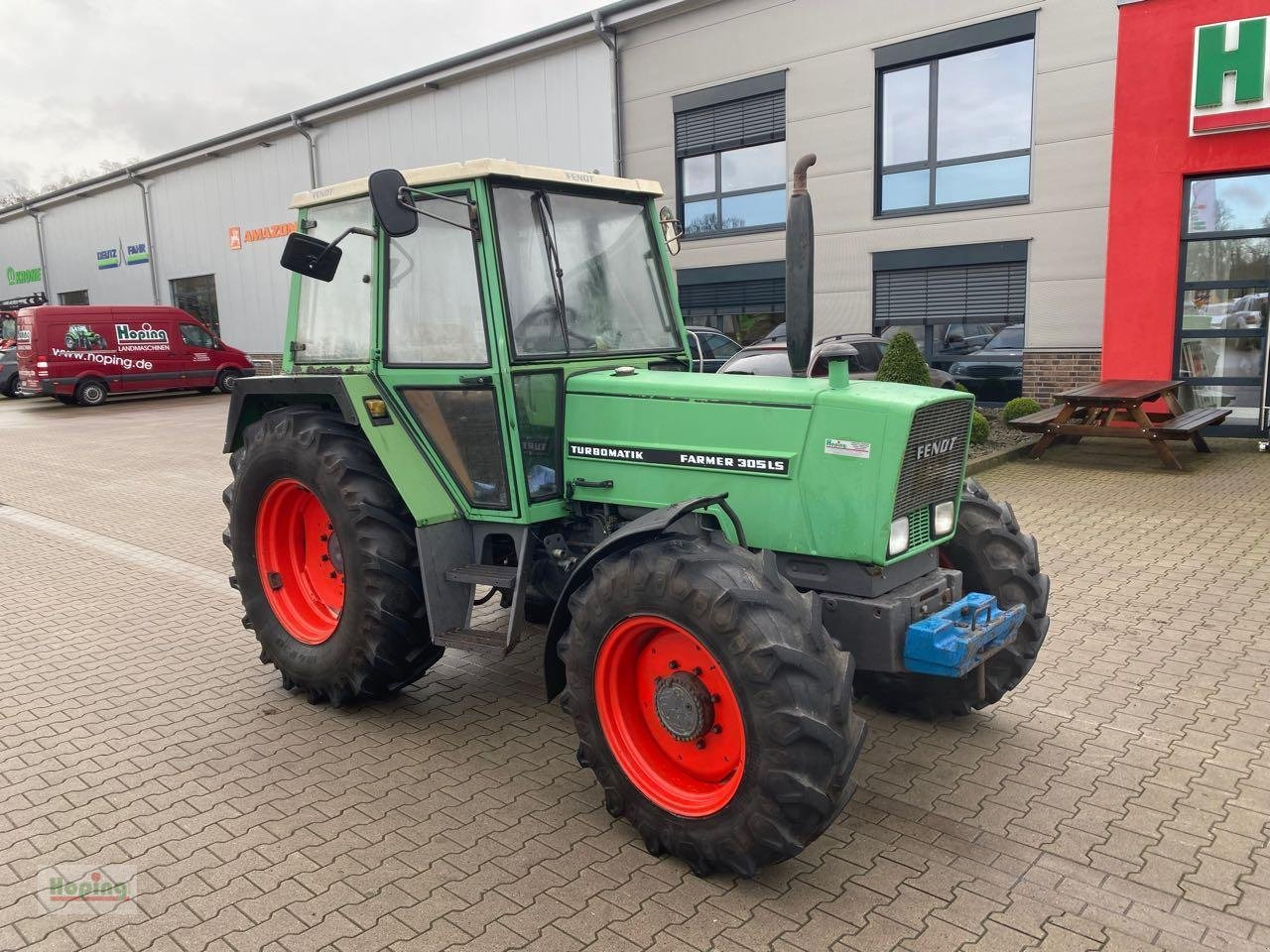 Fendt 305 - Tractor: foto 2 Fendt 305 - Tractor: foto 2