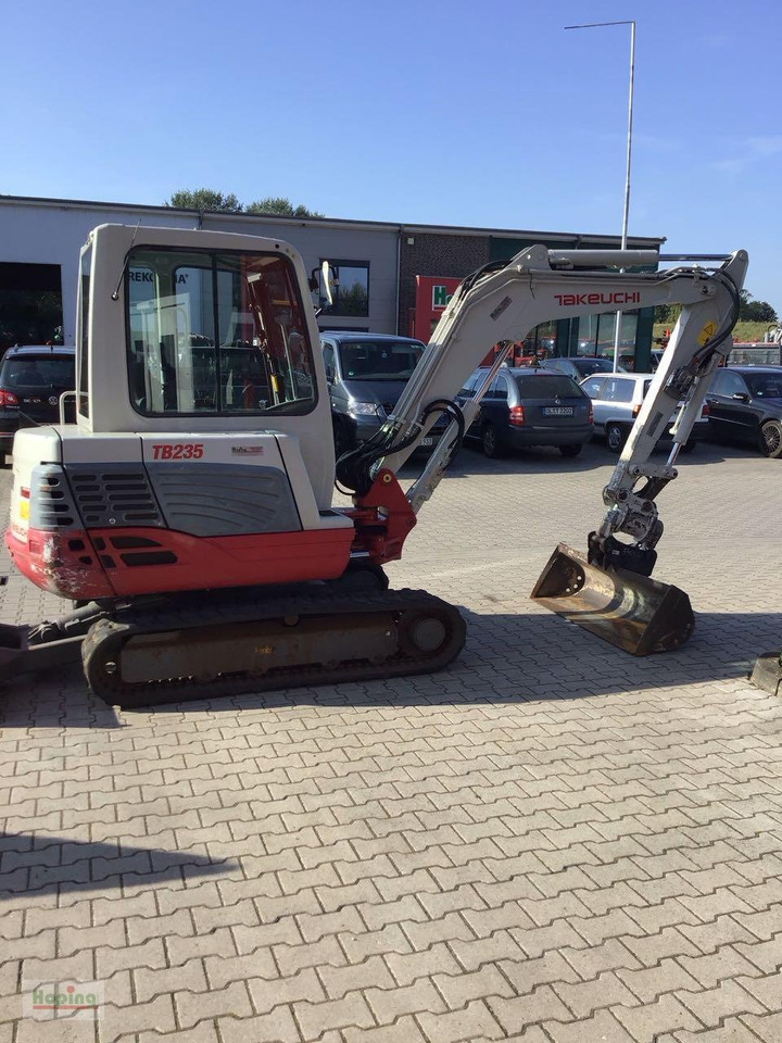 Takeuchi TB 235 - Miniexcavadora: foto 4 Takeuchi TB 235 - Miniexcavadora: foto 4