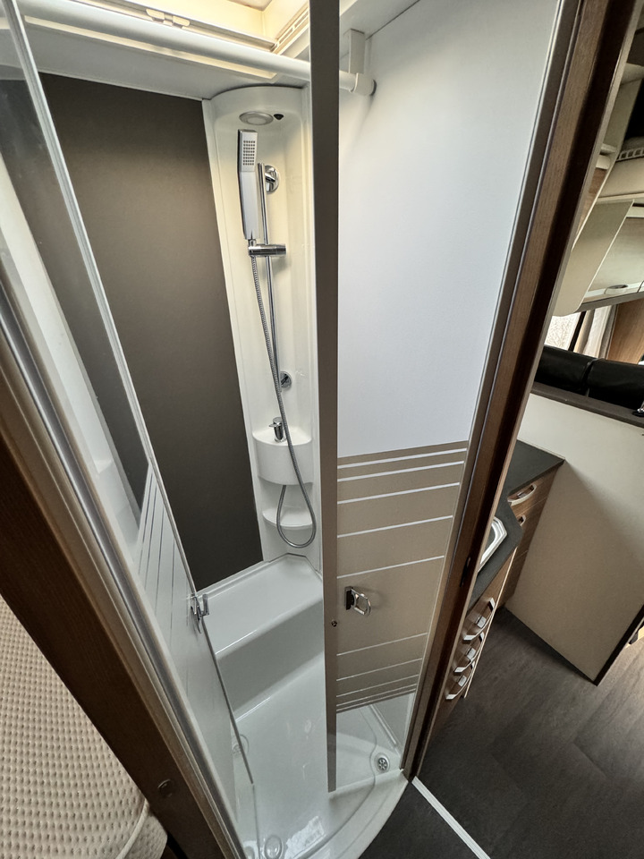 Leasing de ADRIA Matrix 670 SL ADRIA Matrix 670 SL: foto 16