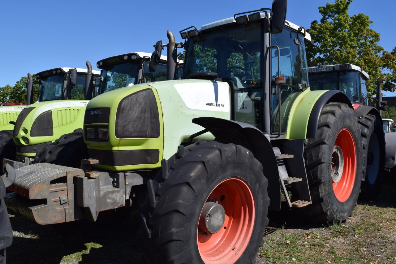 CLAAS Ares 826 RZ - Tractor: foto 1 CLAAS Ares 826 RZ - Tractor: foto 1
