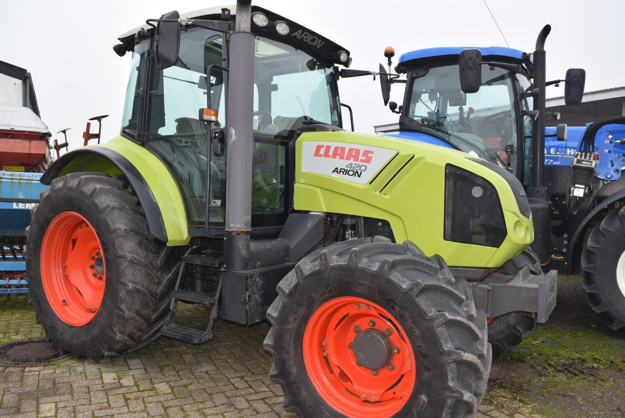 CLAAS Arion 420 CIS - Tractor: foto 1 CLAAS Arion 420 CIS - Tractor: foto 1